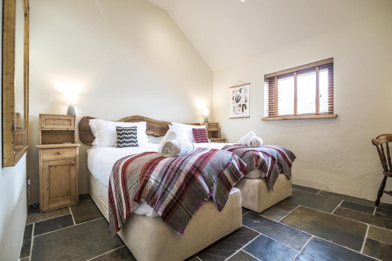 Lavender - Luxurious Barn Conversion - Blossom Farm Johnston Exteriör bild