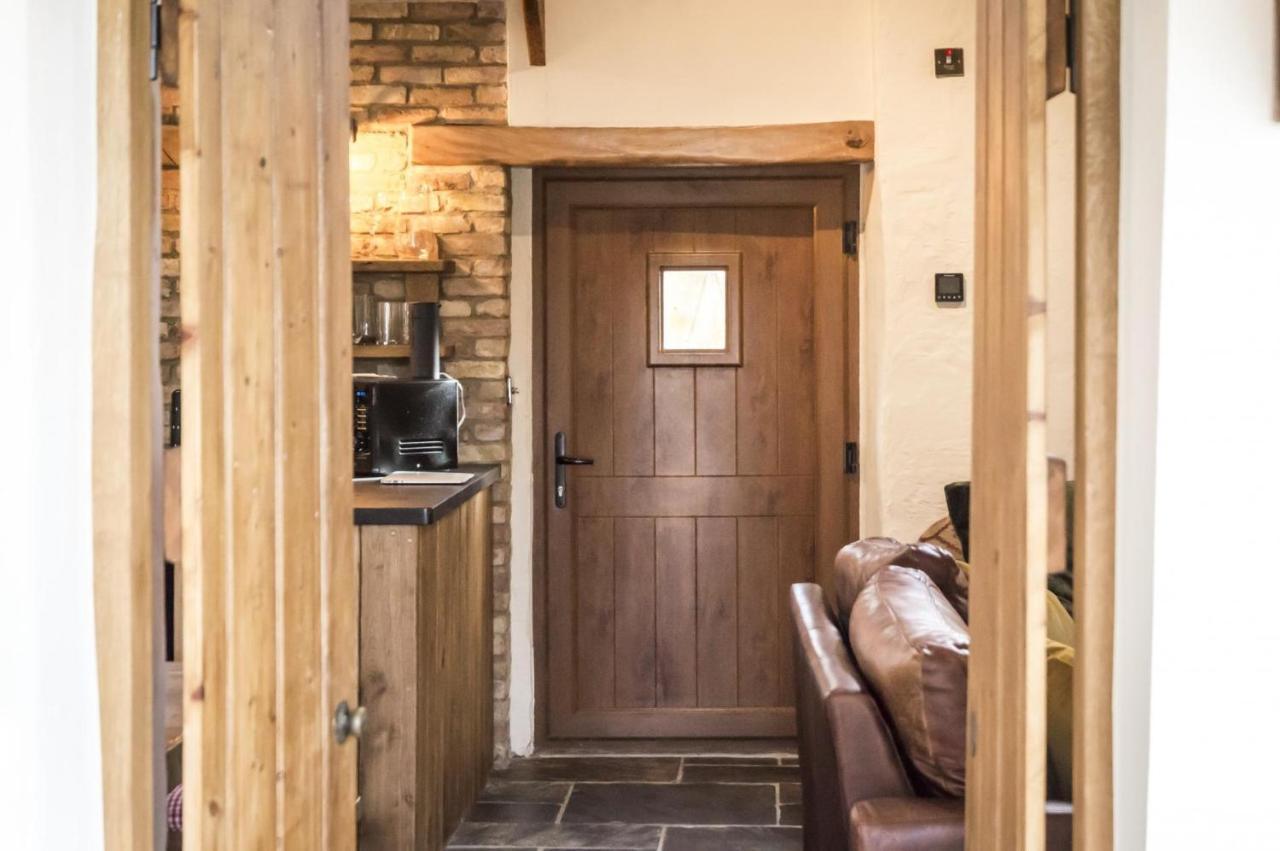 Lavender - Luxurious Barn Conversion - Blossom Farm Johnston Exteriör bild