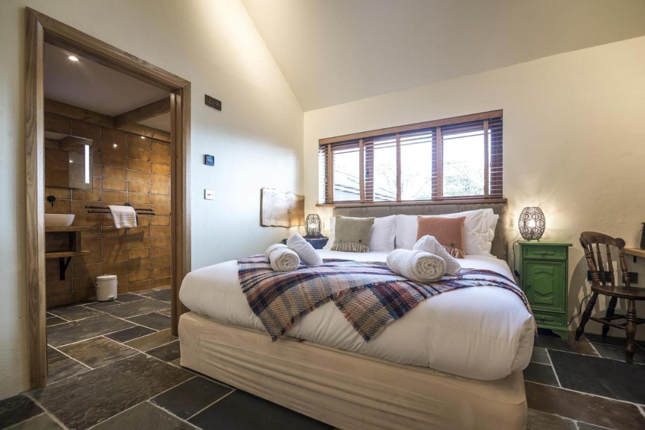 Lavender - Luxurious Barn Conversion - Blossom Farm Johnston Exteriör bild