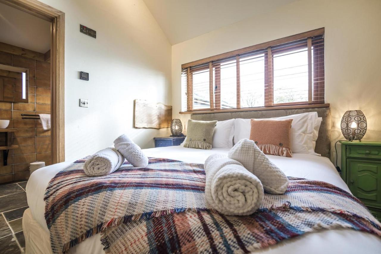 Lavender - Luxurious Barn Conversion - Blossom Farm Johnston Exteriör bild
