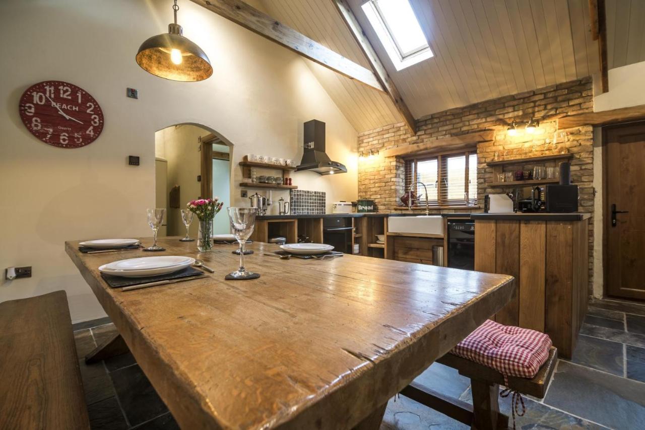 Lavender - Luxurious Barn Conversion - Blossom Farm Johnston Exteriör bild
